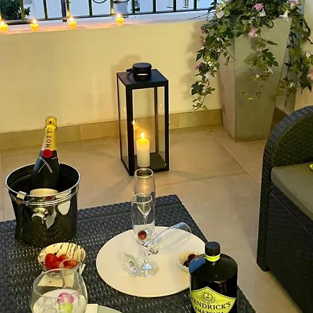 Seitz Second Floor Апартаменты